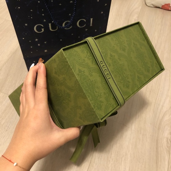 Gucci Box with Bag SOLD - Picture 4 of 8